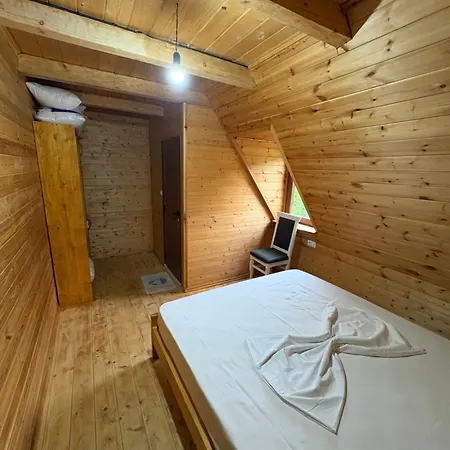 Konukevi Nini 3*